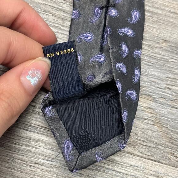 Brooks Brothers Neck Tie Makers Gray Purple Mens Paisley Italian Silk USA Made - Picture 3 of 8